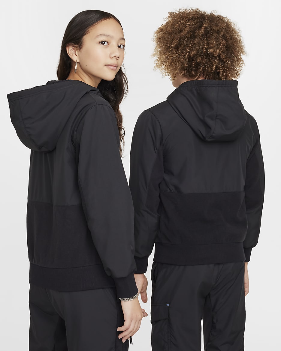 Nike Sportswear City Utility EasyOn Older Kids Therma FIT Winterized Jacket. Nike IL